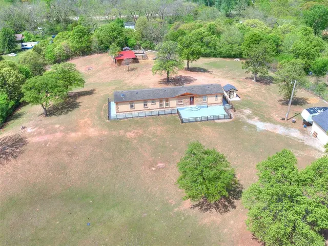 Photo 5 — 20145 Holmes Road, Luther, OK 73054