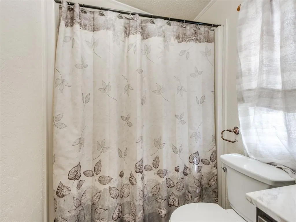 Photo 24 — 20145 Holmes Road, Luther, OK 73054