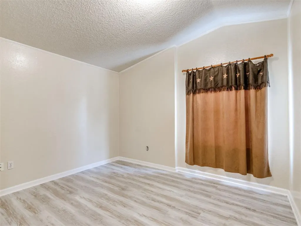 Photo 26 — 20145 Holmes Road, Luther, OK 73054