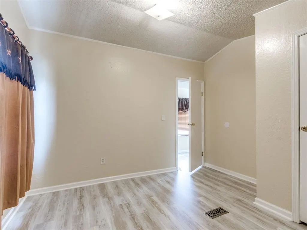 Photo 28 — 20145 Holmes Road, Luther, OK 73054