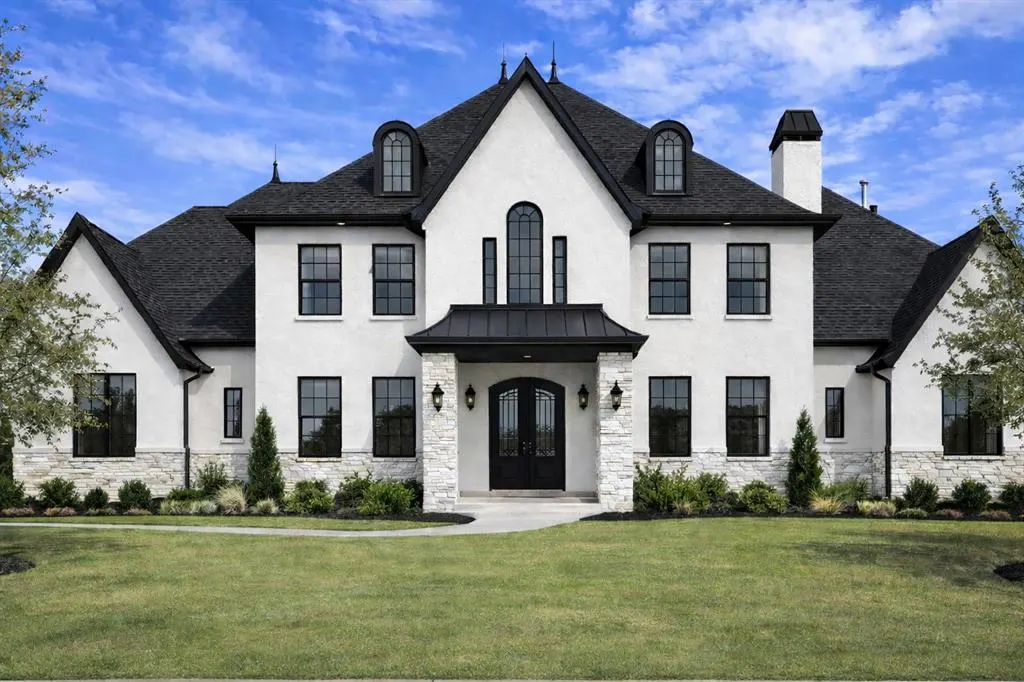 Photo 2 — 533 Oak Summit Road, Edmond, OK 73025