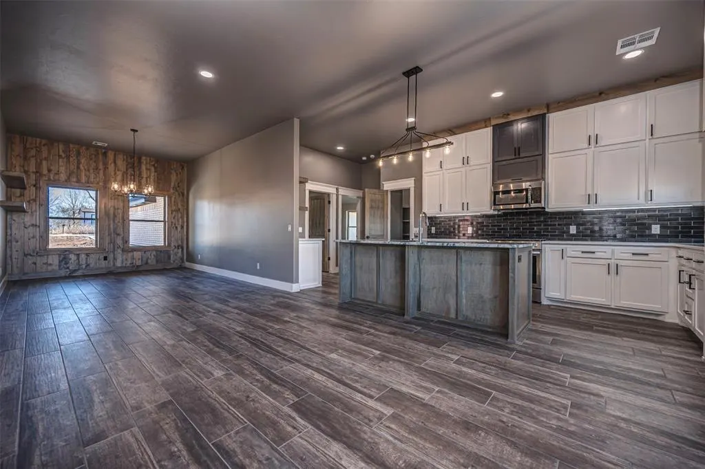 Photo 11 — 1110 County Street 2958, Tuttle, OK 73089