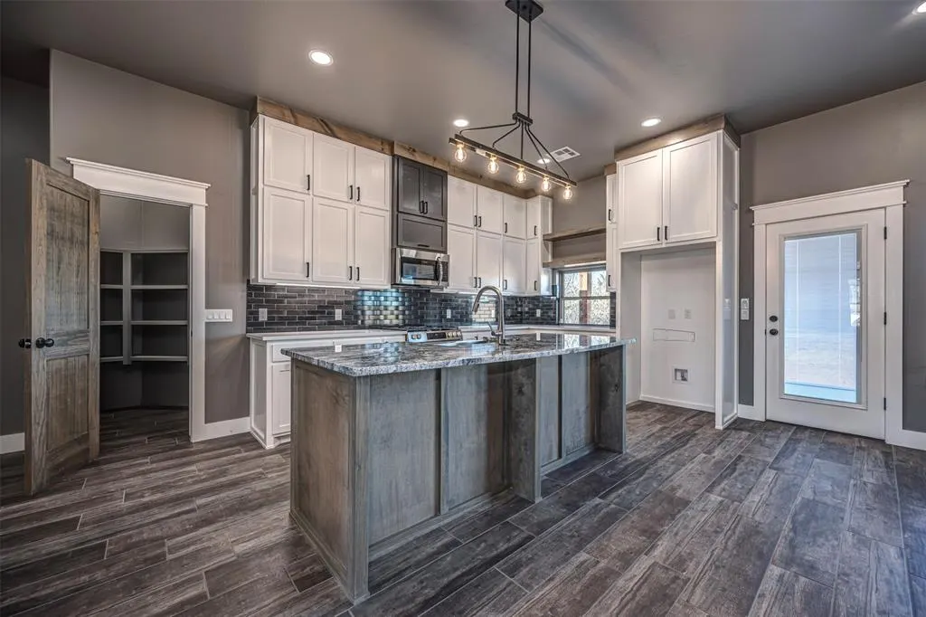 Photo 12 — 1110 County Street 2958, Tuttle, OK 73089