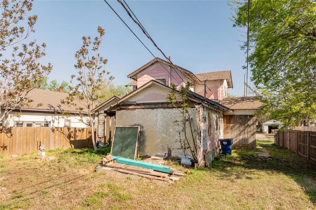 Photo 9 — 315 W Watts Street, El Reno, OK 73036