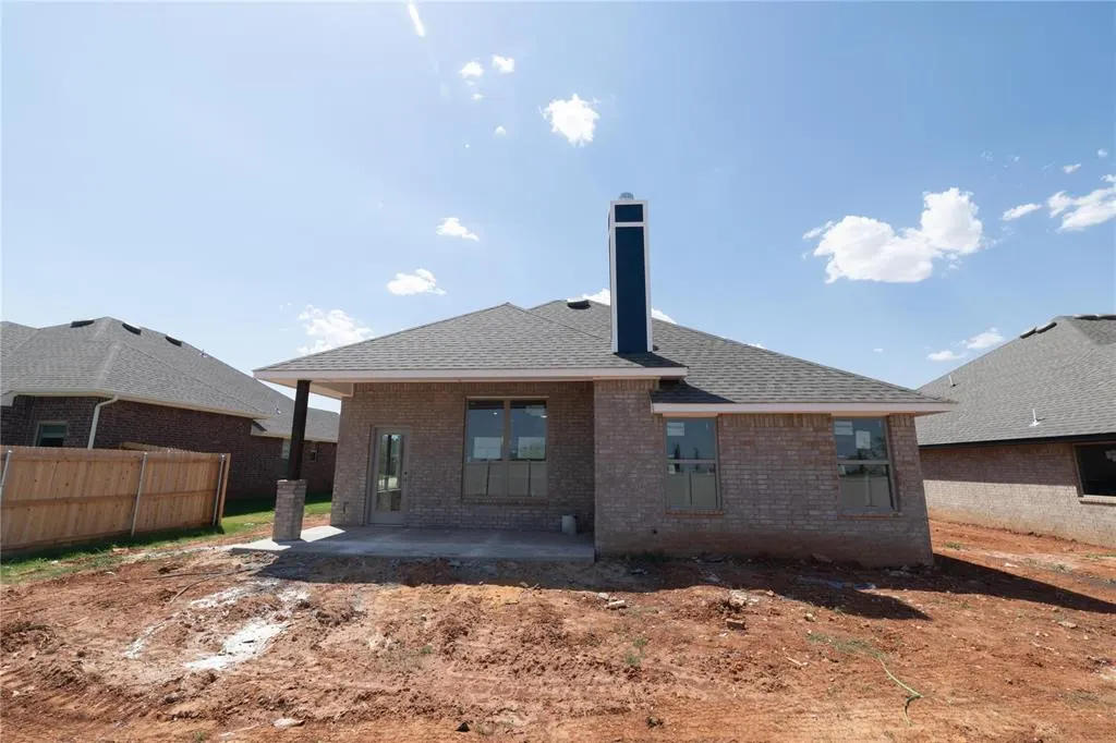 Photo 24 — 15400 Bedford Road, Edmond, OK 73013