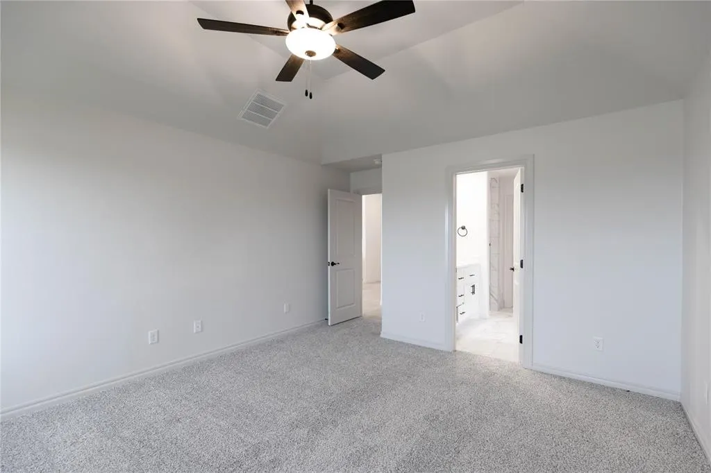 Photo 9 — 15400 Bedford Road, Edmond, OK 73013