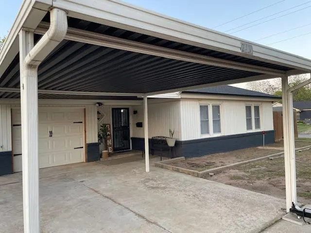 Front exterior — 2401 SW 54th Street, Oklahoma City, OK 73119