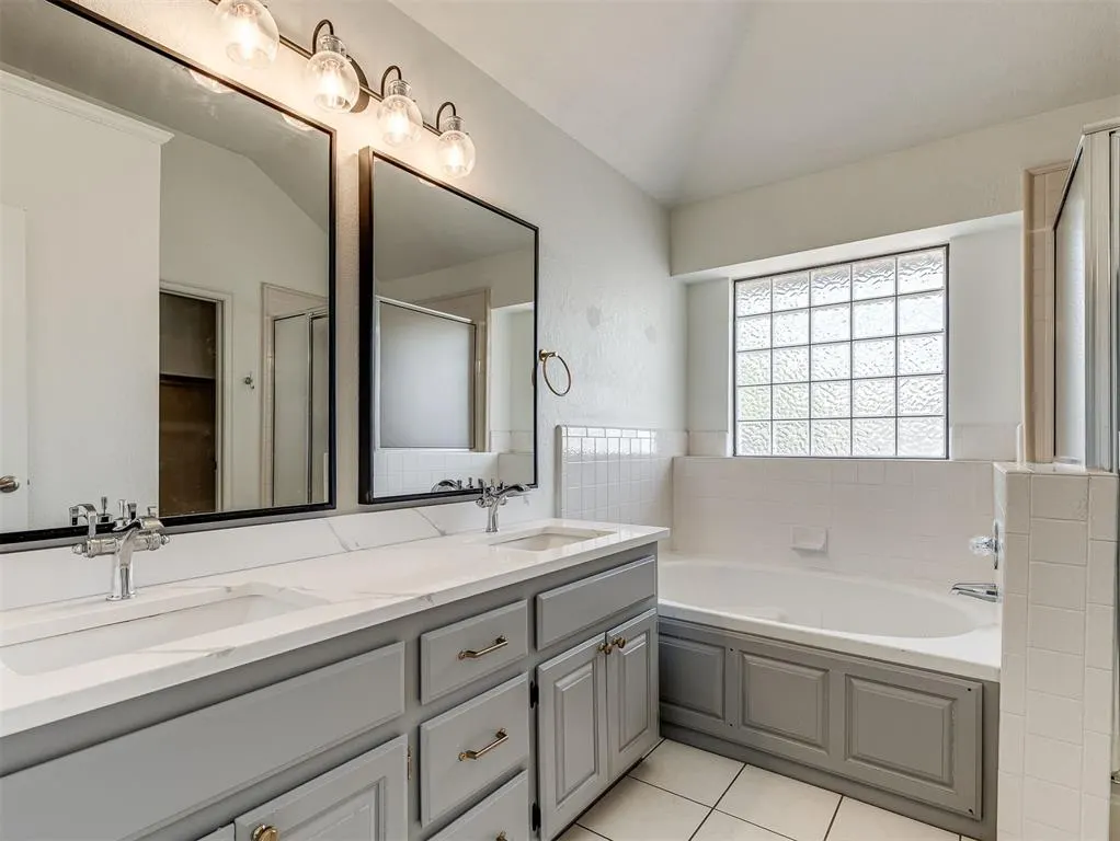 Photo 29 — 409 E Twelve Oaks Terrace, Mustang, OK 73064