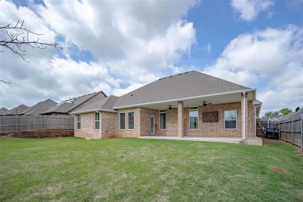 Photo 37 — 404 Clearview Drive, Washington, OK 73093