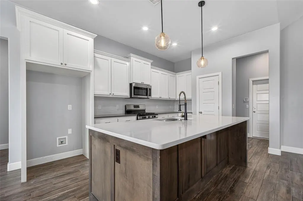 Photo 9 — 404 Clearview Drive, Washington, OK 73093