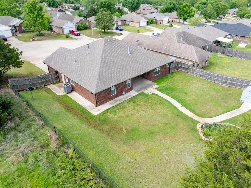 Photo 9 — 2264 Gray Dove Drive, Shawnee, OK 74804