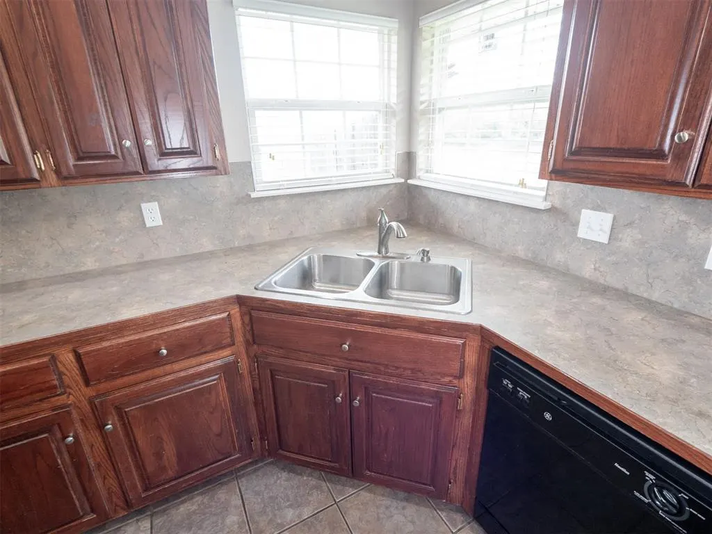Photo 16 — 2264 Gray Dove Drive, Shawnee, OK 74804