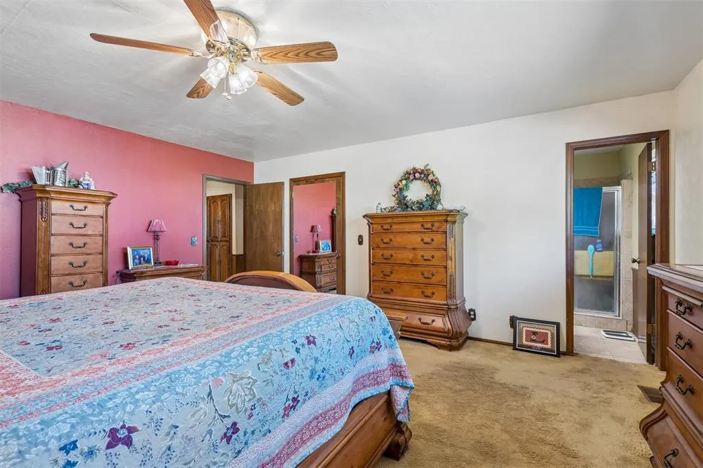 Photo 32 — 21749 E 1150 Road, Foss, OK 73647