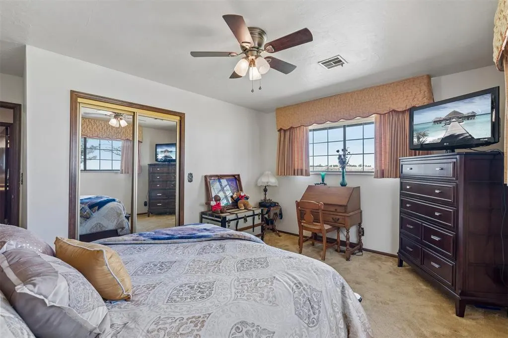 Photo 38 — 21749 E 1150 Road, Foss, OK 73647