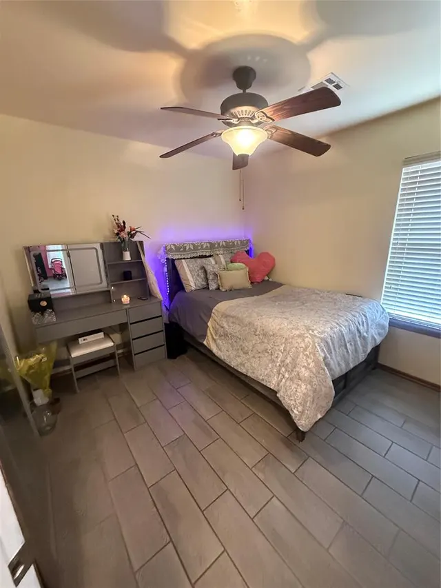 Photo 7 — 1800 Meadow Run Drive, Moore, OK 73160