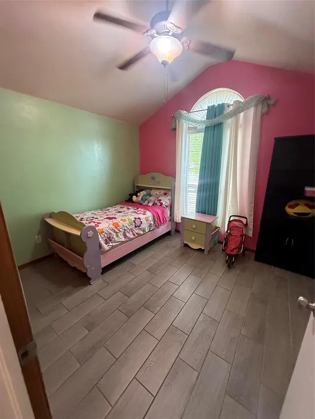 Photo 8 — 1800 Meadow Run Drive, Moore, OK 73160