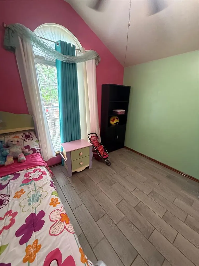 Photo 9 — 1800 Meadow Run Drive, Moore, OK 73160