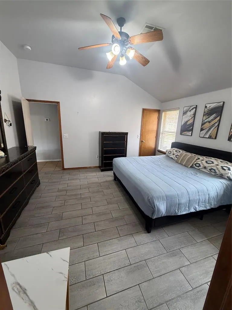 Photo 29 — 1800 Meadow Run Drive, Moore, OK 73160