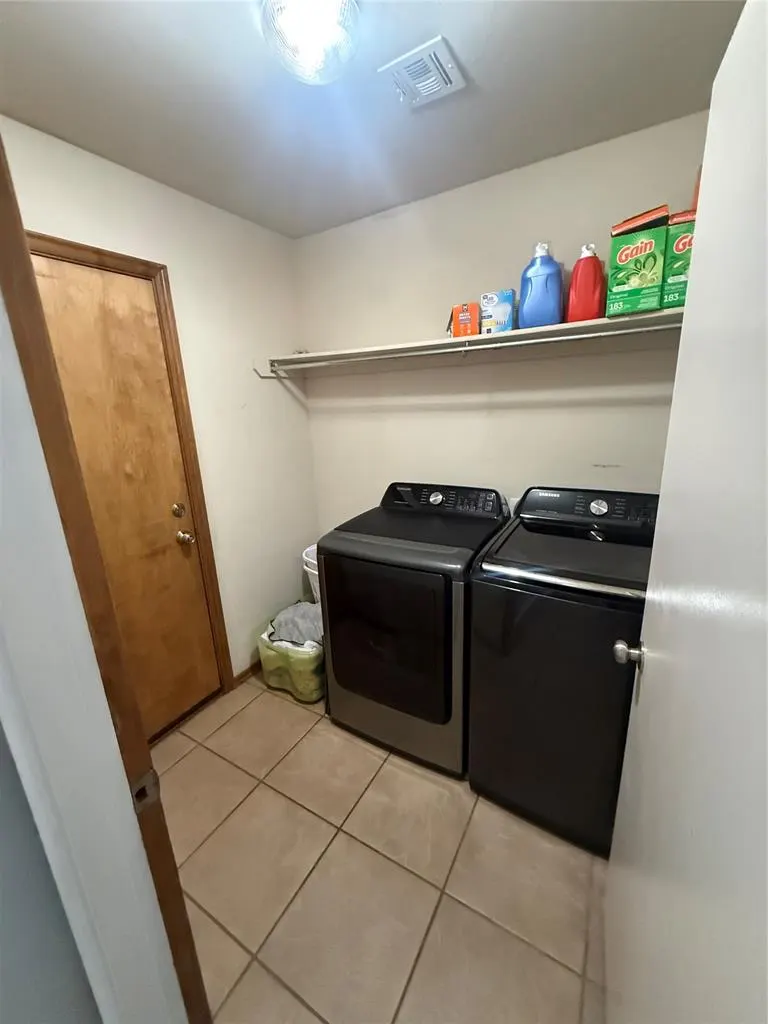 Photo 30 — 1800 Meadow Run Drive, Moore, OK 73160