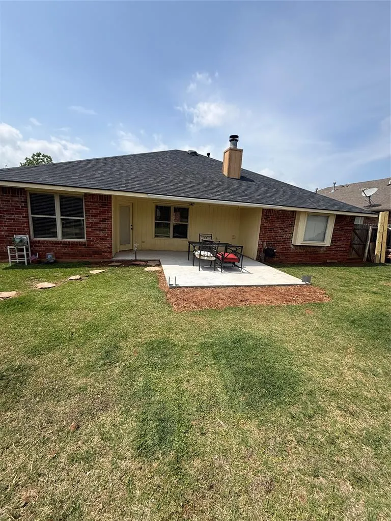Photo 40 — 1800 Meadow Run Drive, Moore, OK 73160