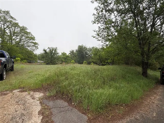 Photo 2 — 709 S Pottenger Road 709, Shawnee, OK 74801