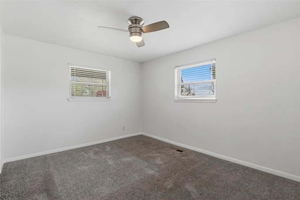 Photo 13 — 221 S Pybas Street, Washington, OK 73093