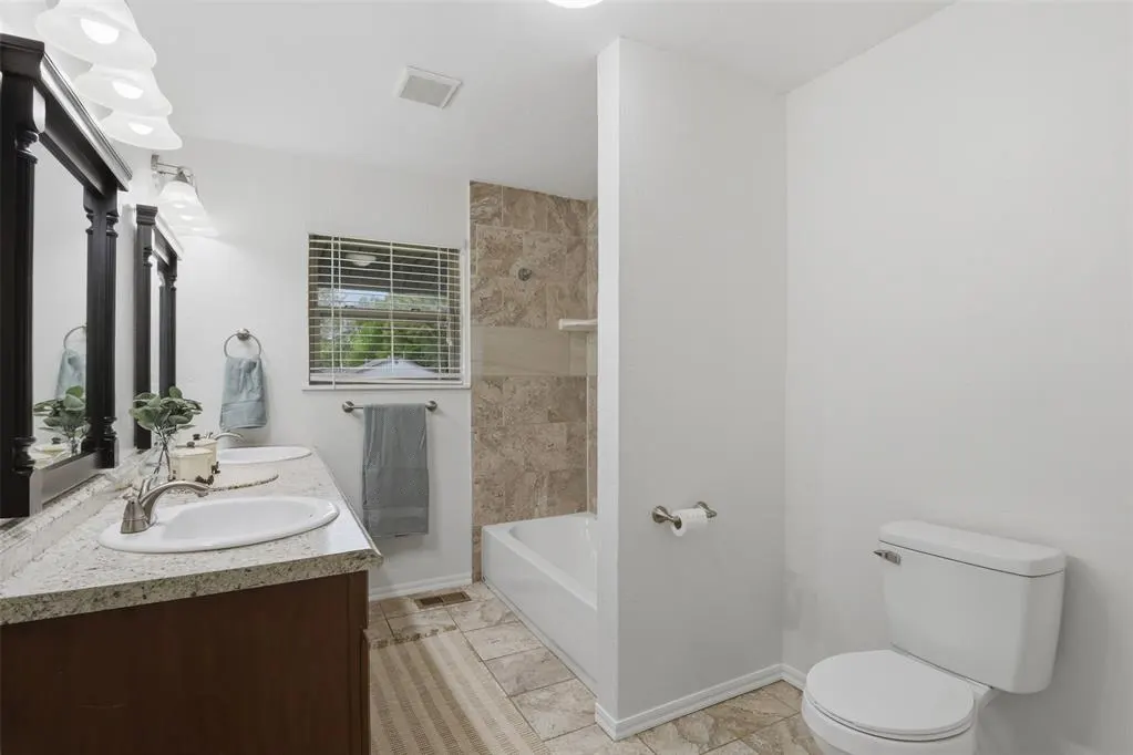Photo 15 — 221 S Pybas Street, Washington, OK 73093