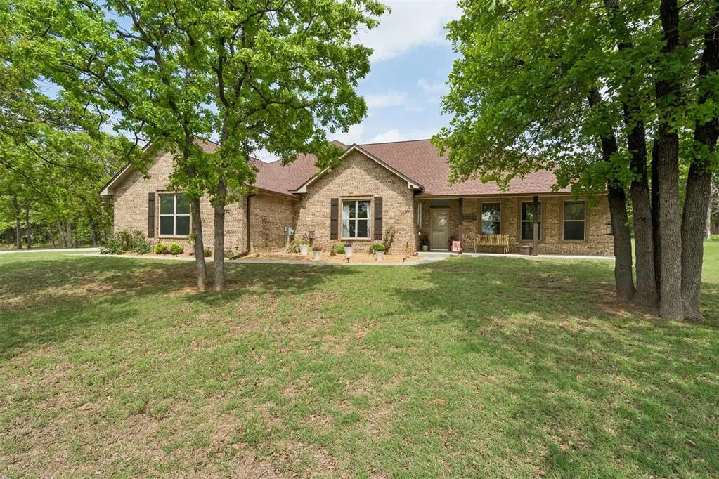 Front exterior — 6900 Forest Oaks Road, Newalla, OK 74857