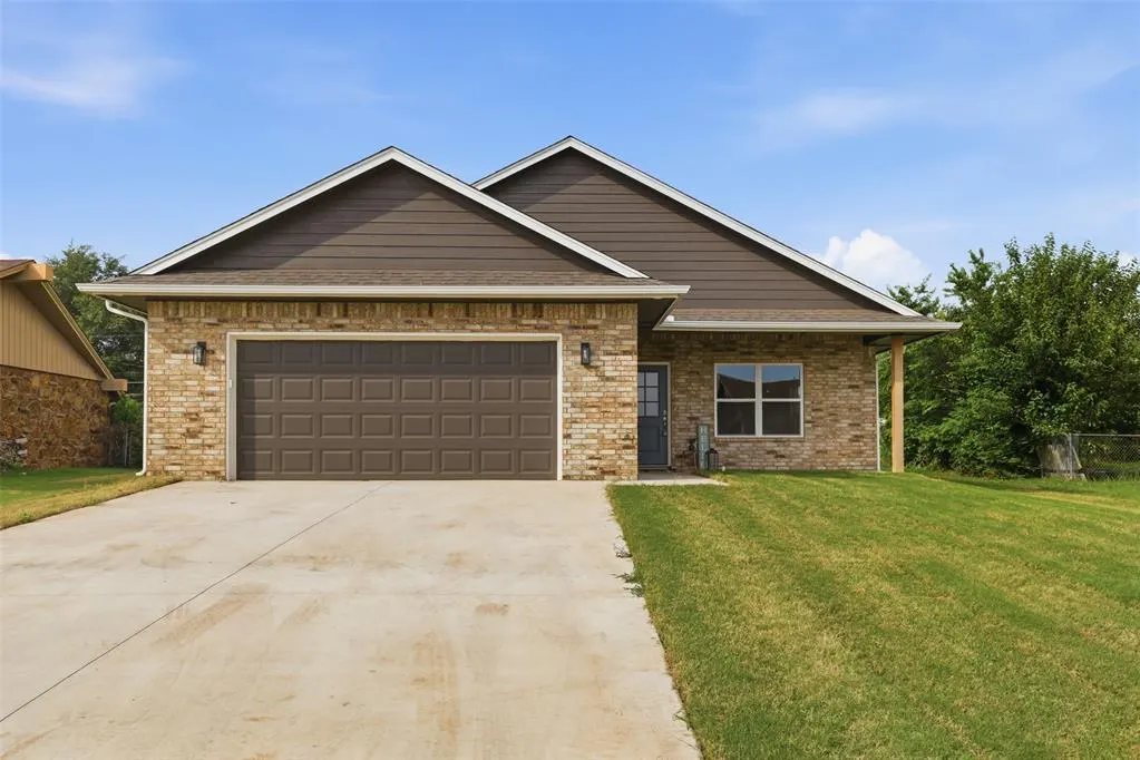 Front exterior — 114 Sooner Drive, Stroud, OK 74079