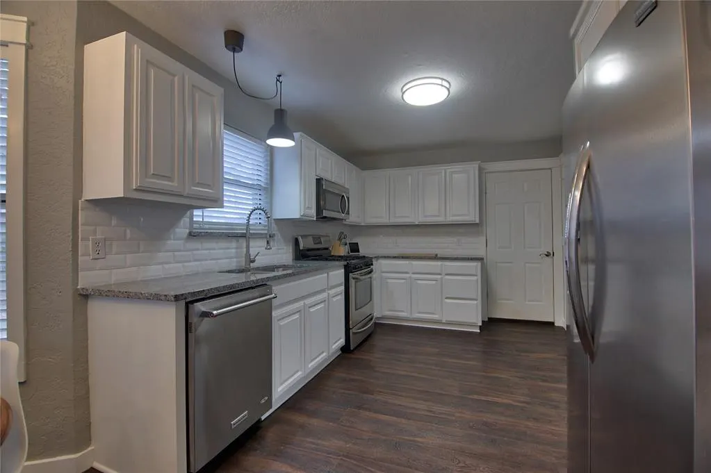 Photo 11 — 2924 Canyon Oaks Court, Norman, OK 73071