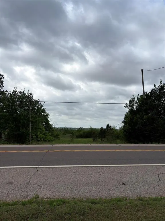 Photo 3 — 340855 E 62 Highway, Meeker, OK 74855