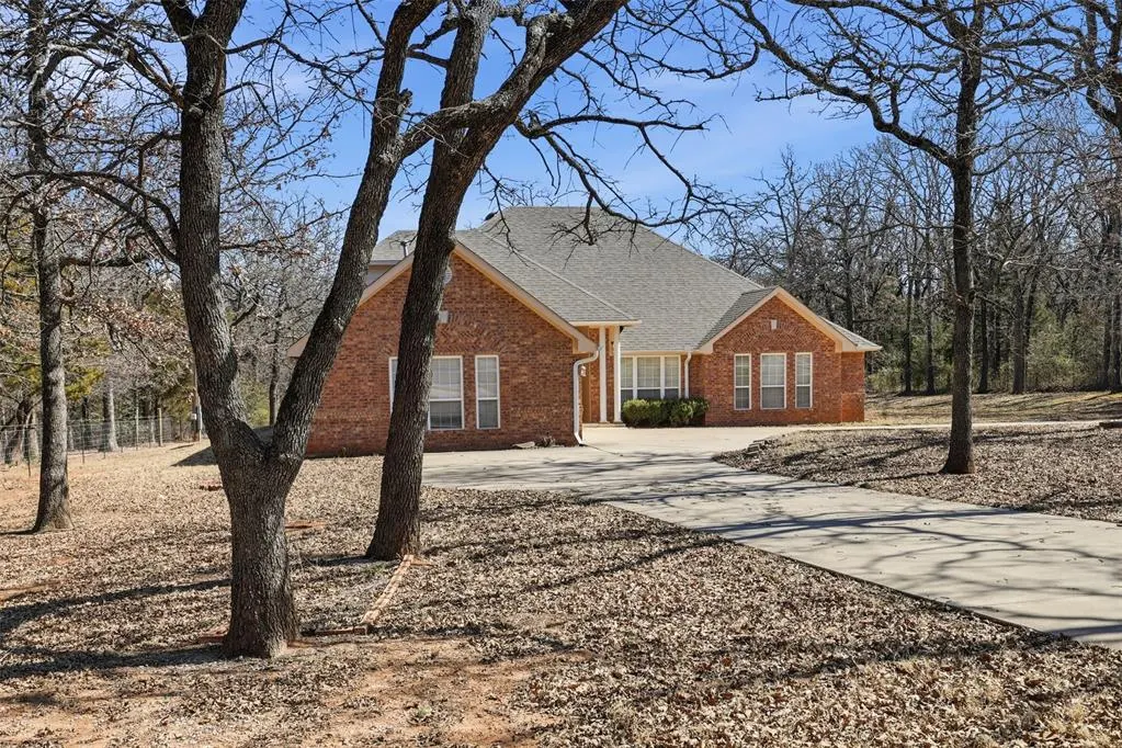 Photo 4 — 701 Turtle Creek Road, Tecumseh, OK 74873