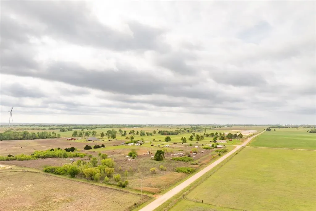 Photo 2 — 0000 N Meridian Avenue, Crescent, OK 73028