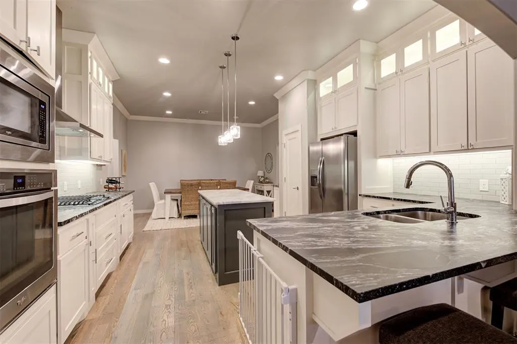 Photo 11 — 1313 Atalon Drive, Moore, OK 73160