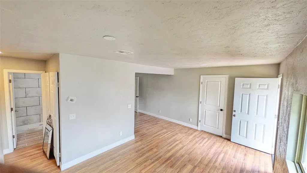 Photo 3 — 5515 S Rockwood Avenue, Oklahoma City, OK 73119