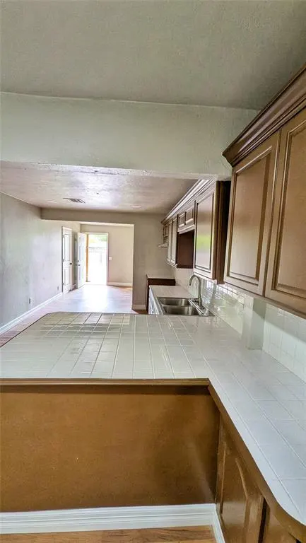 Photo 12 — 5515 S Rockwood Avenue, Oklahoma City, OK 73119