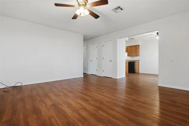 Photo 5 — 2313 8th Street, Prague, OK 74864