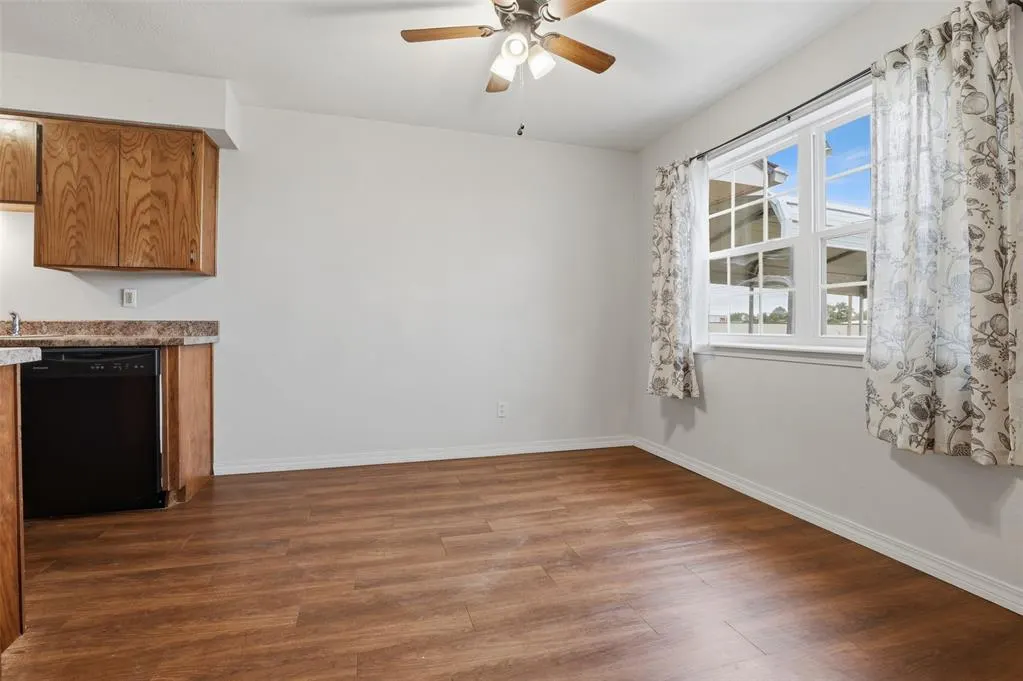 Photo 11 — 2313 8th Street, Prague, OK 74864