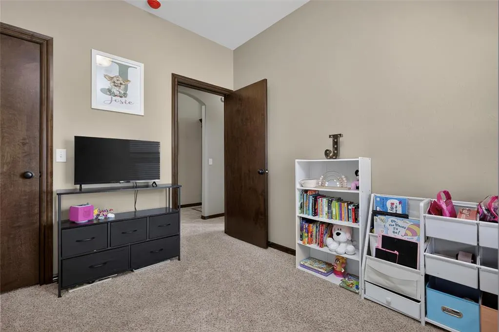 Photo 23 — 11208 NW 8th Street, Yukon, OK 73099