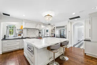 Sold home at 1609 Elmhurst Avenue