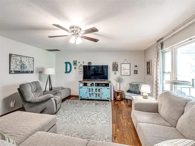 Photo 8 — 43302 Hazel Dell Road, Meeker, OK 74855