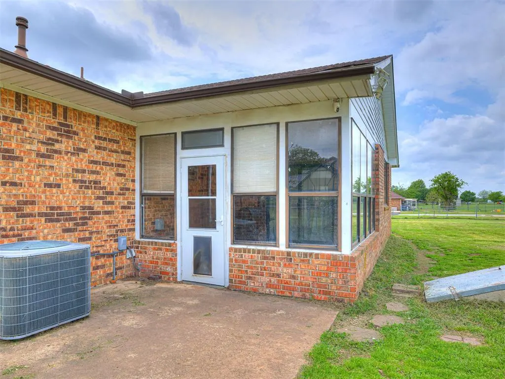 Photo 34 — 43302 Hazel Dell Road, Meeker, OK 74855
