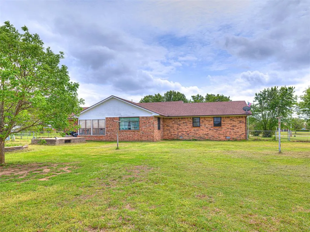 Photo 36 — 43302 Hazel Dell Road, Meeker, OK 74855