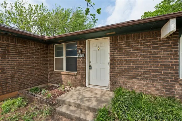 Photo 2 — 3005 SE 51st Street, Oklahoma City, OK 73135