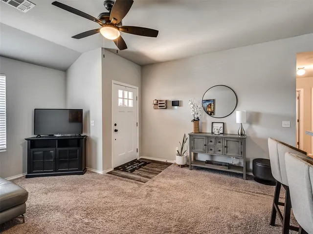 Photo 3 — 4320 Siena Ridge Boulevard, Mustang, OK 73179