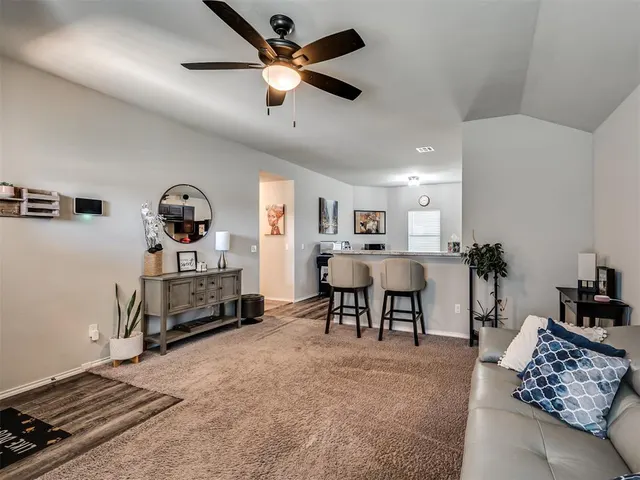 Photo 4 — 4320 Siena Ridge Boulevard, Mustang, OK 73179