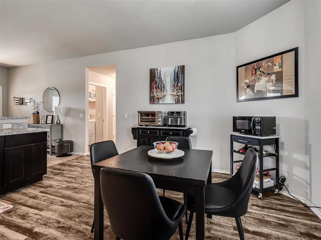 Photo 9 — 4320 Siena Ridge Boulevard, Mustang, OK 73179