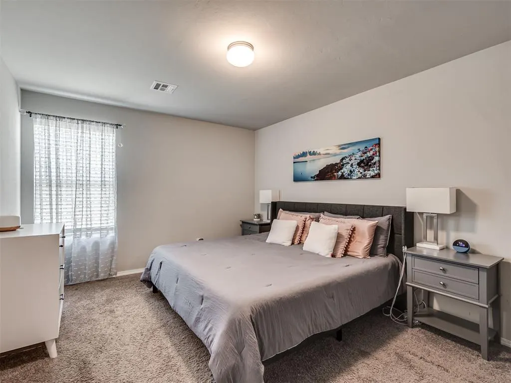 Photo 11 — 4320 Siena Ridge Boulevard, Mustang, OK 73179
