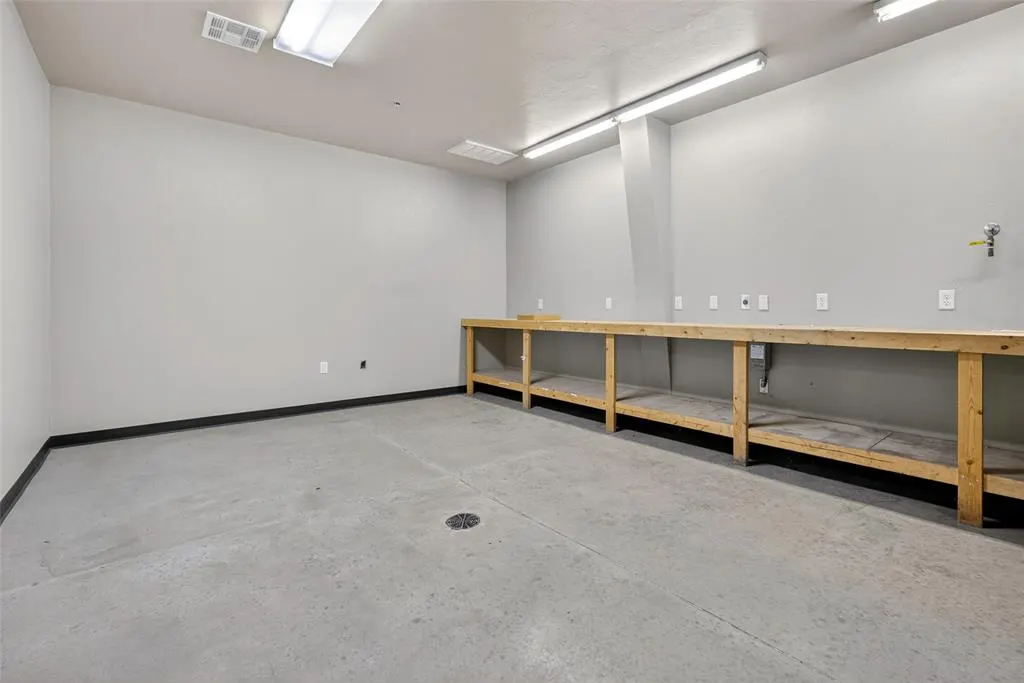 Photo 16 — 2451 Van Buren Street, Norman, OK 73072