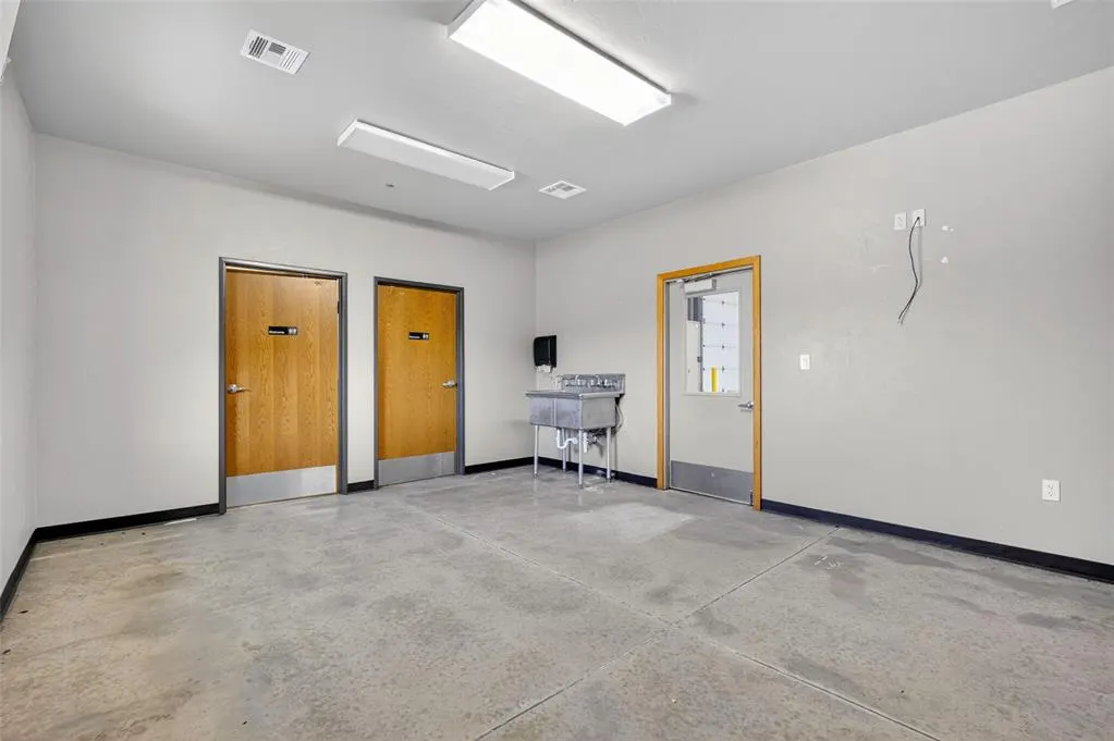 Photo 19 — 2451 Van Buren Street, Norman, OK 73072